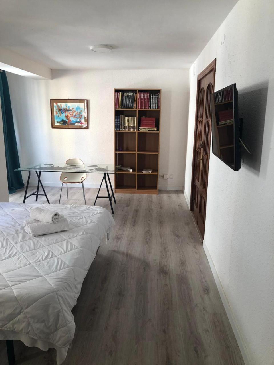 Rooms ตาร์ราโกนา ภายนอก รูปภาพ